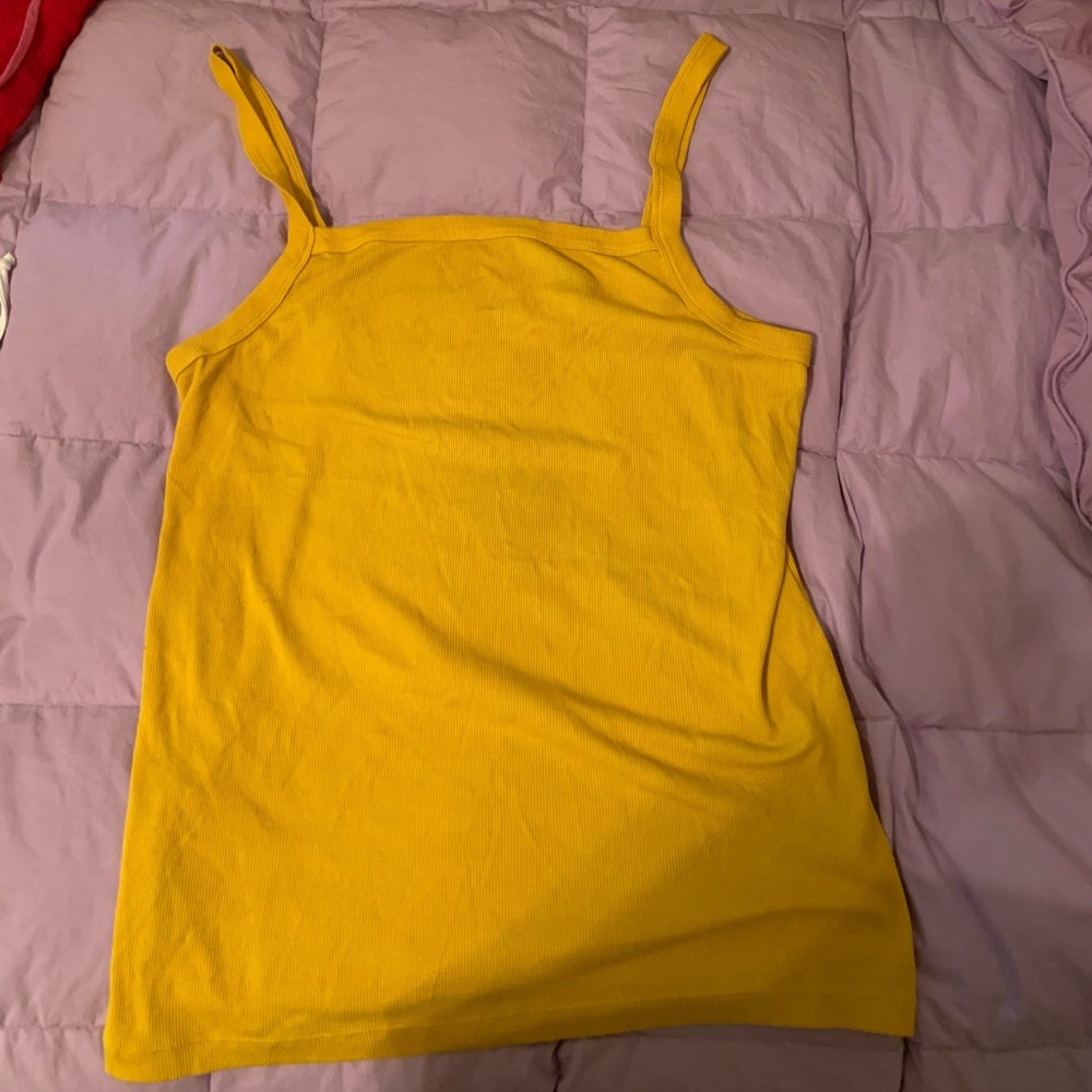 Ribbed yellow tank top. From old navy.